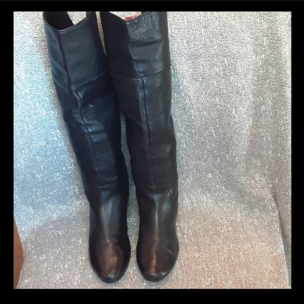 Coach boots😍